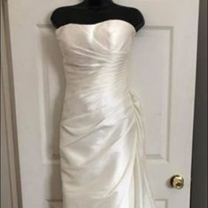 Ivory wedding dress